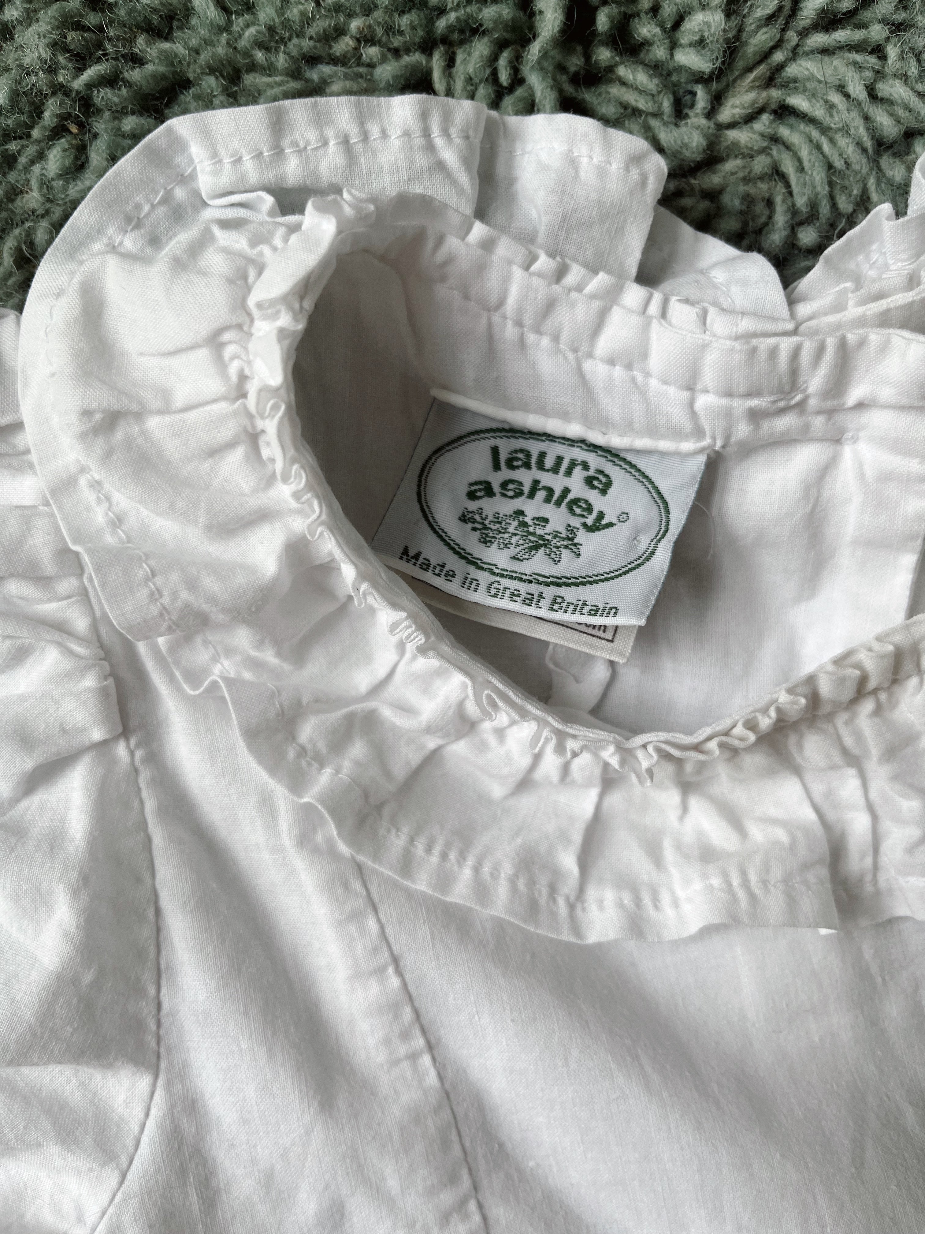 Vintage Laura Ashley white dream dress - 3-5 years - made in Great Britain