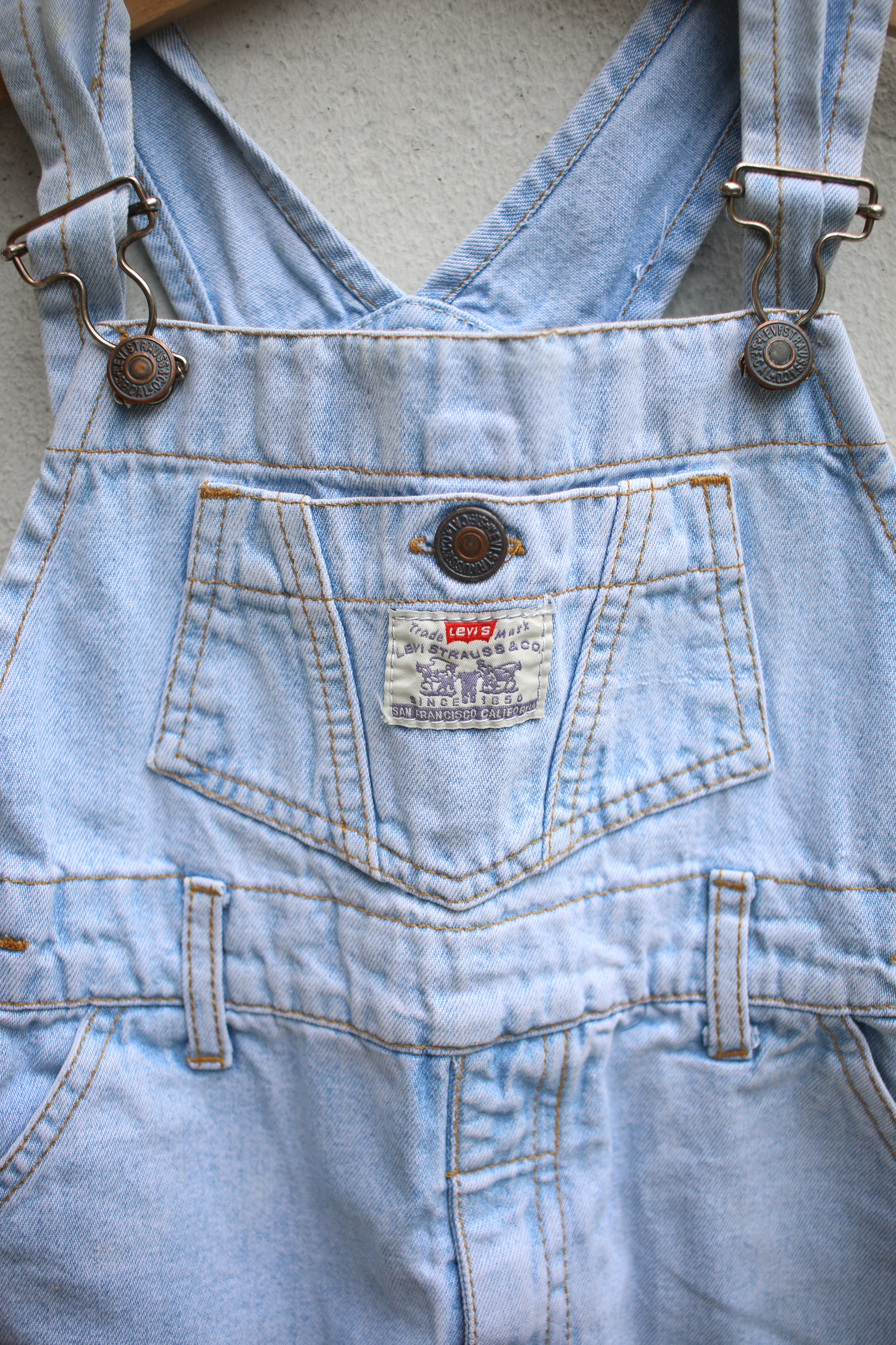 Vintage Levi's light wash shortalls - size 3 years