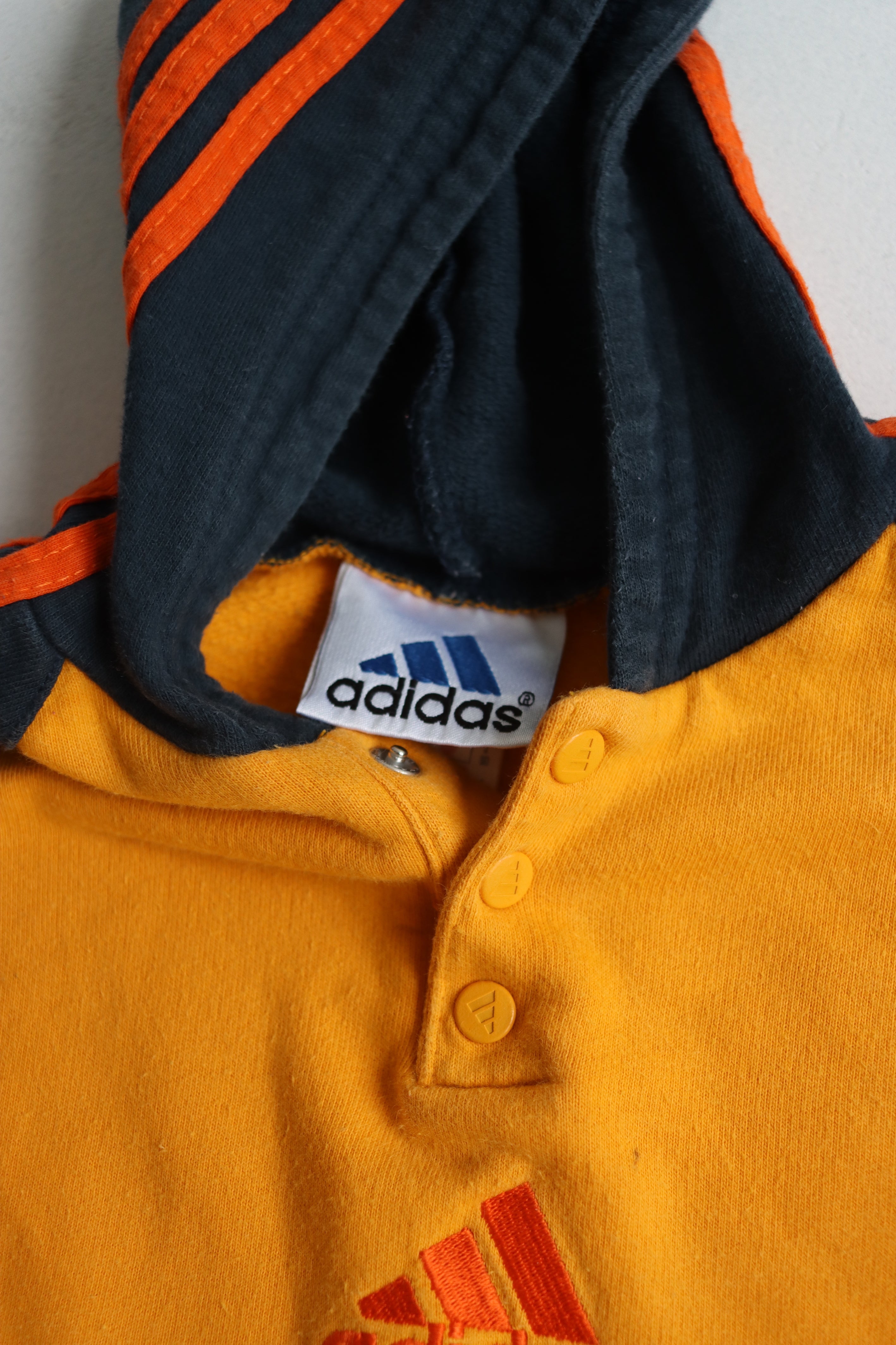 Vintage Adidas sweater  - size 12-18 months