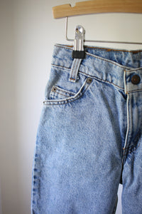 Vintage Orange Tab Levi's shorts  - size 7-8 years  - made in USA