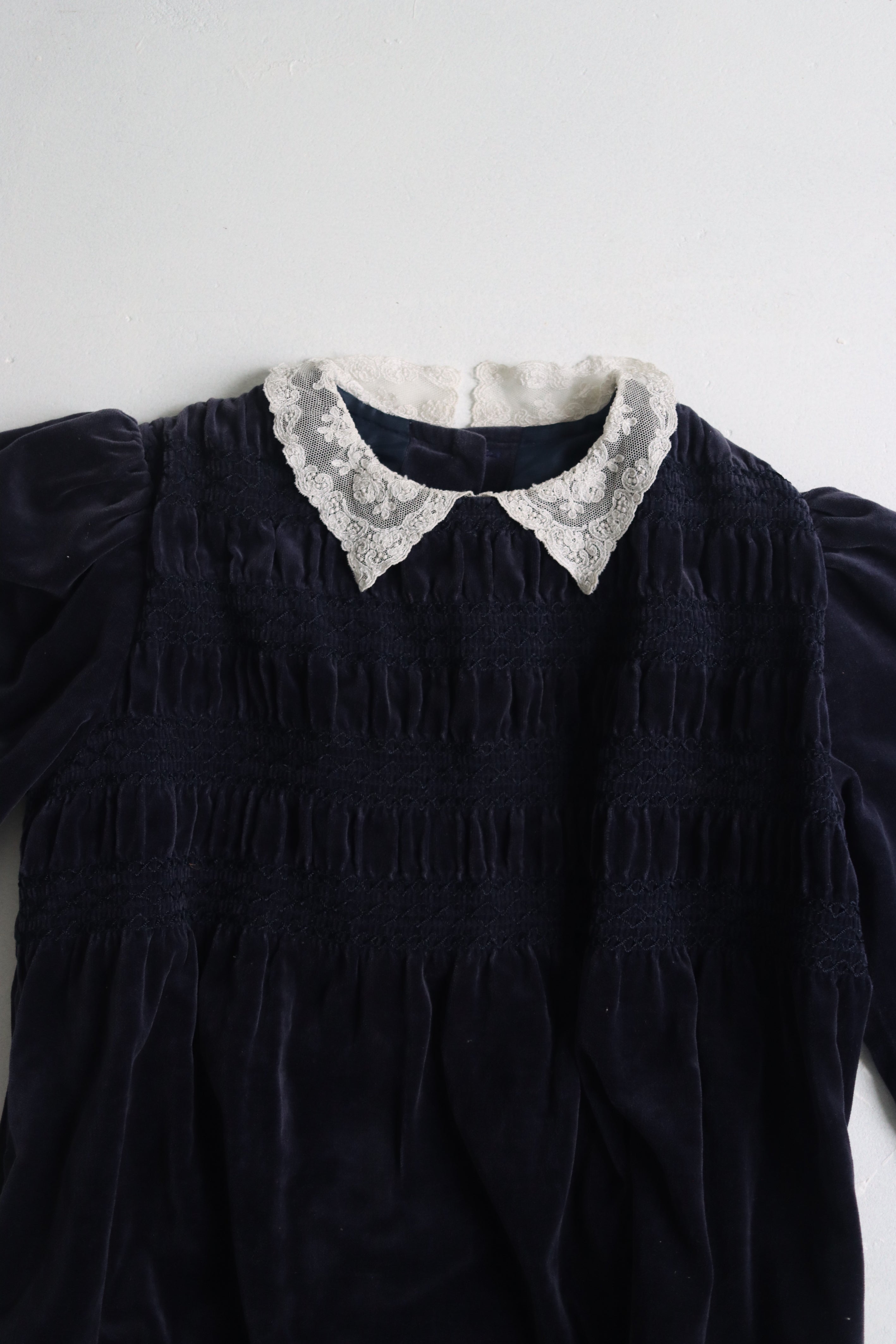 Vintage Laura Ashley dark blue velvet dress - Size 7 years - made in Great Britain