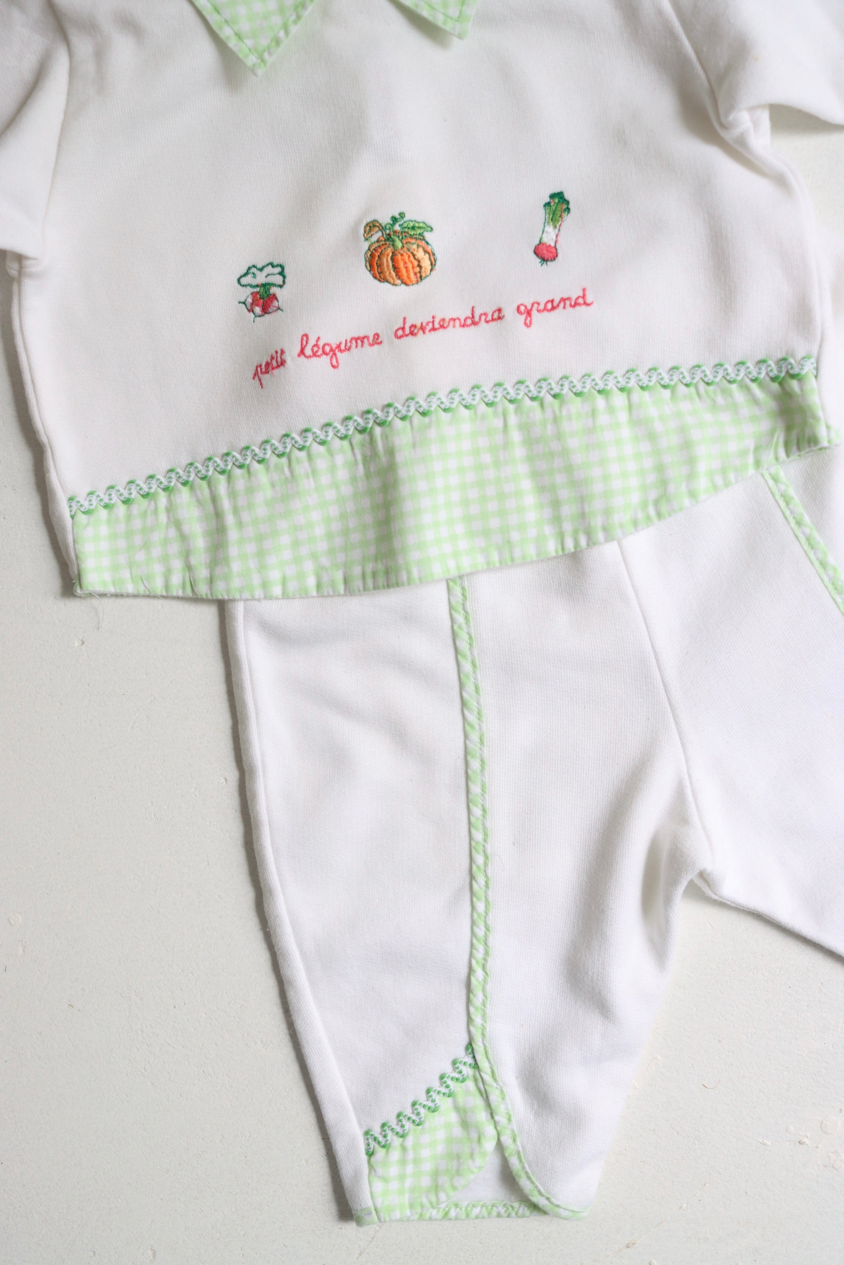 Vintage baby set with Fall detail embroidery - size 6 months