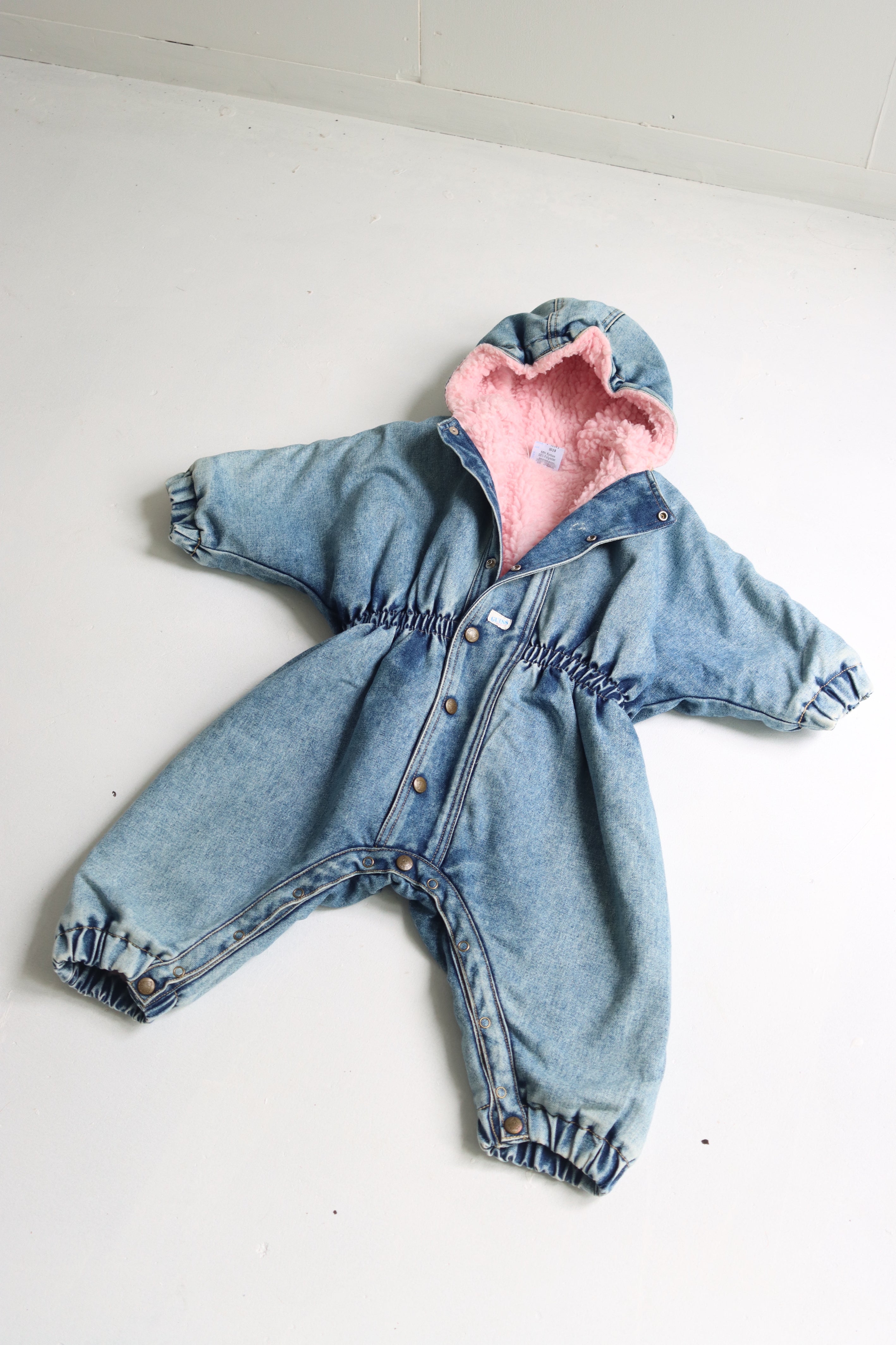 Vintage Guess denim winter suit with pink sherpa - Size 24 months - made in USA