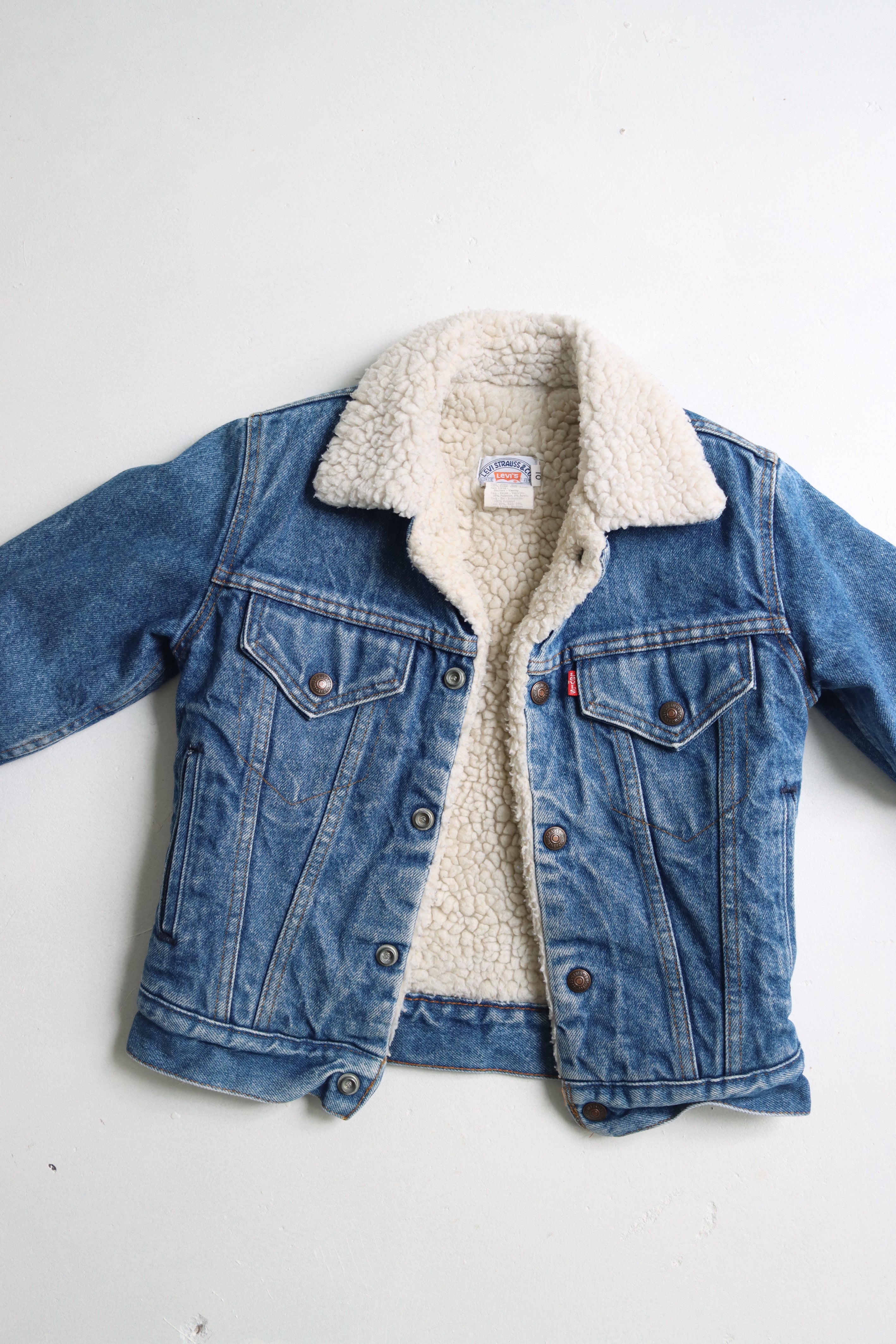 Vintage Levi's sherpa denim jacket - Size 5-7 years - made in USA