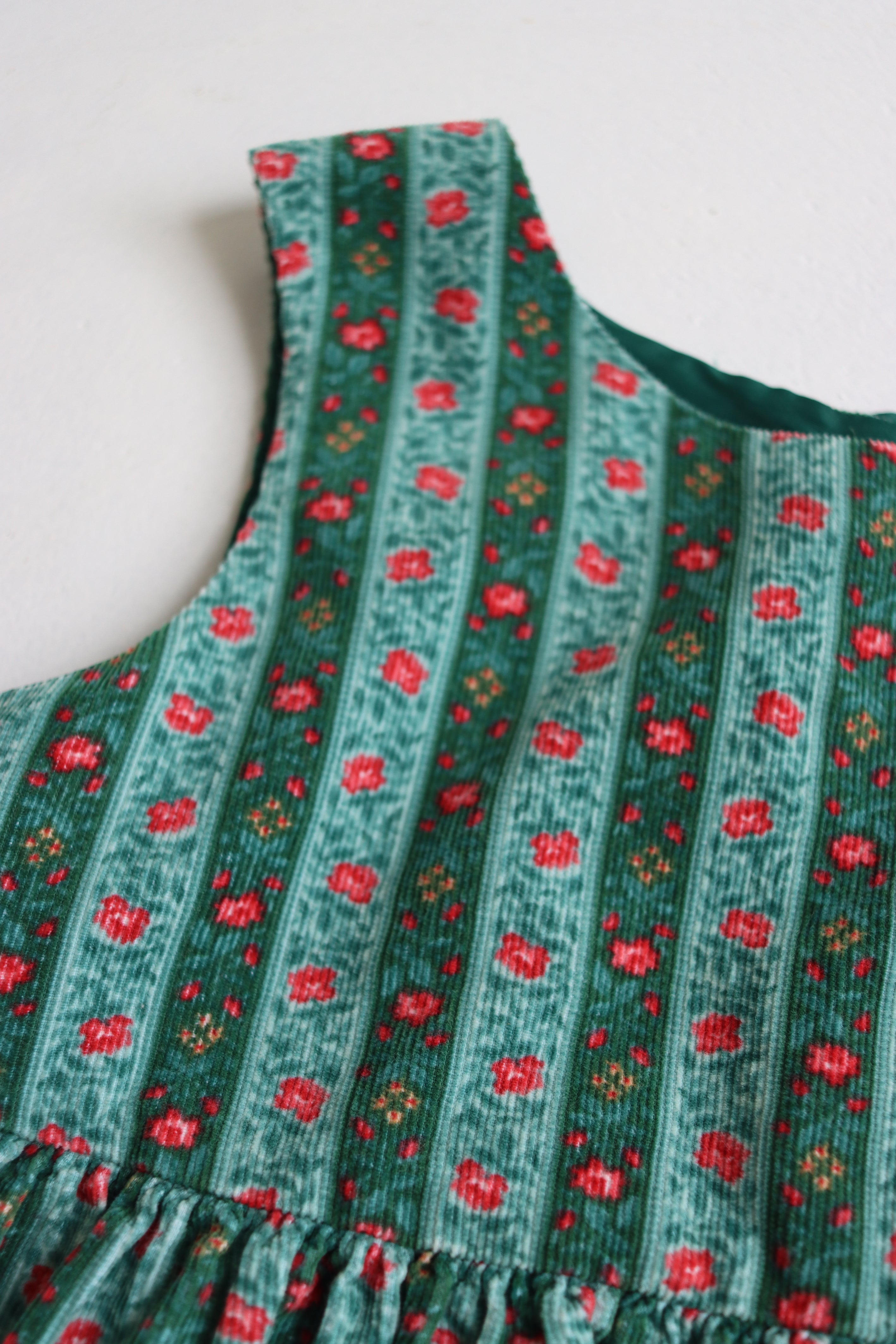 Vintage Laura Ashley green striped floral dress - Size 3 years - made in Great Britain
