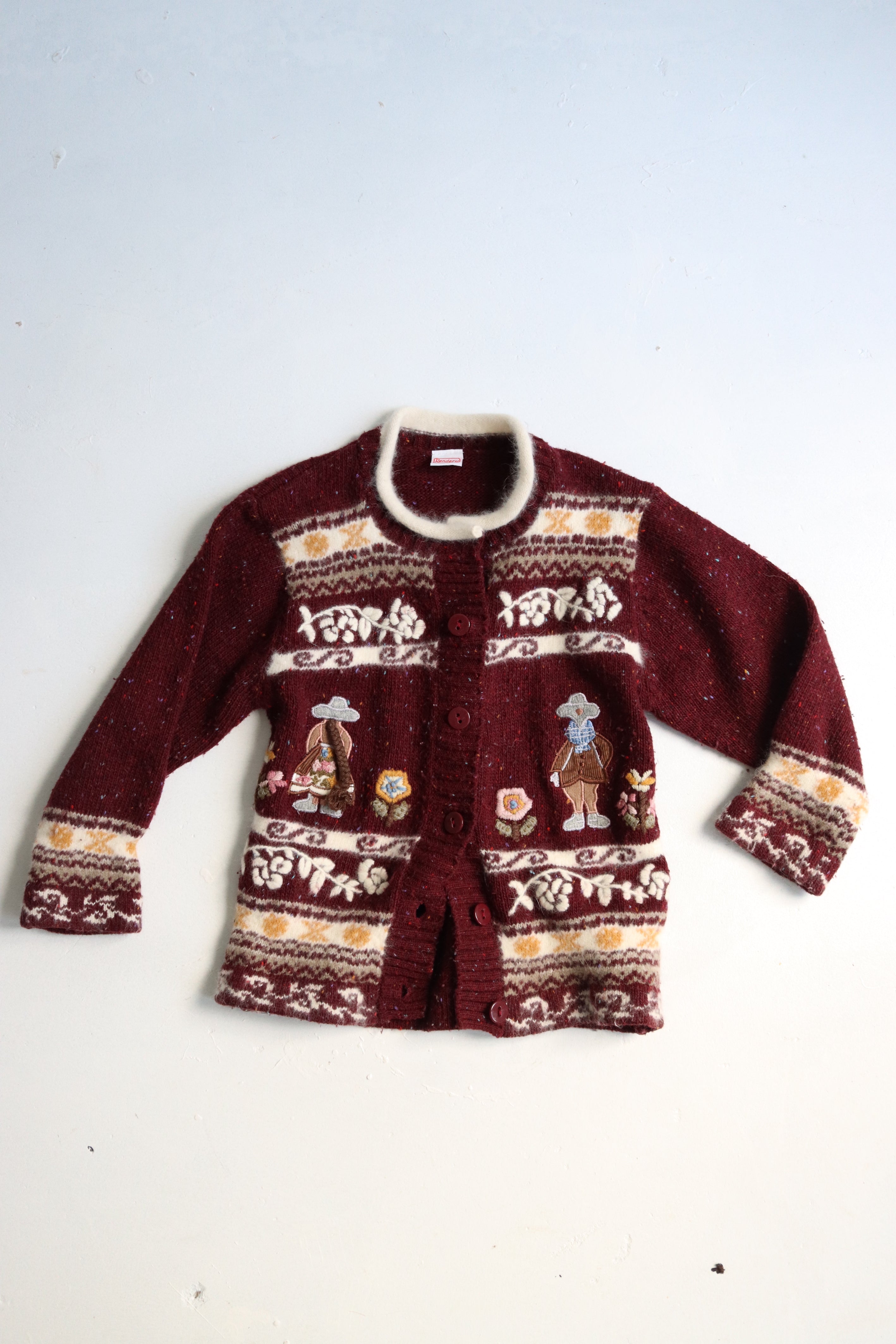 Vintage French embroidered winter sweater - Size 6-8 years