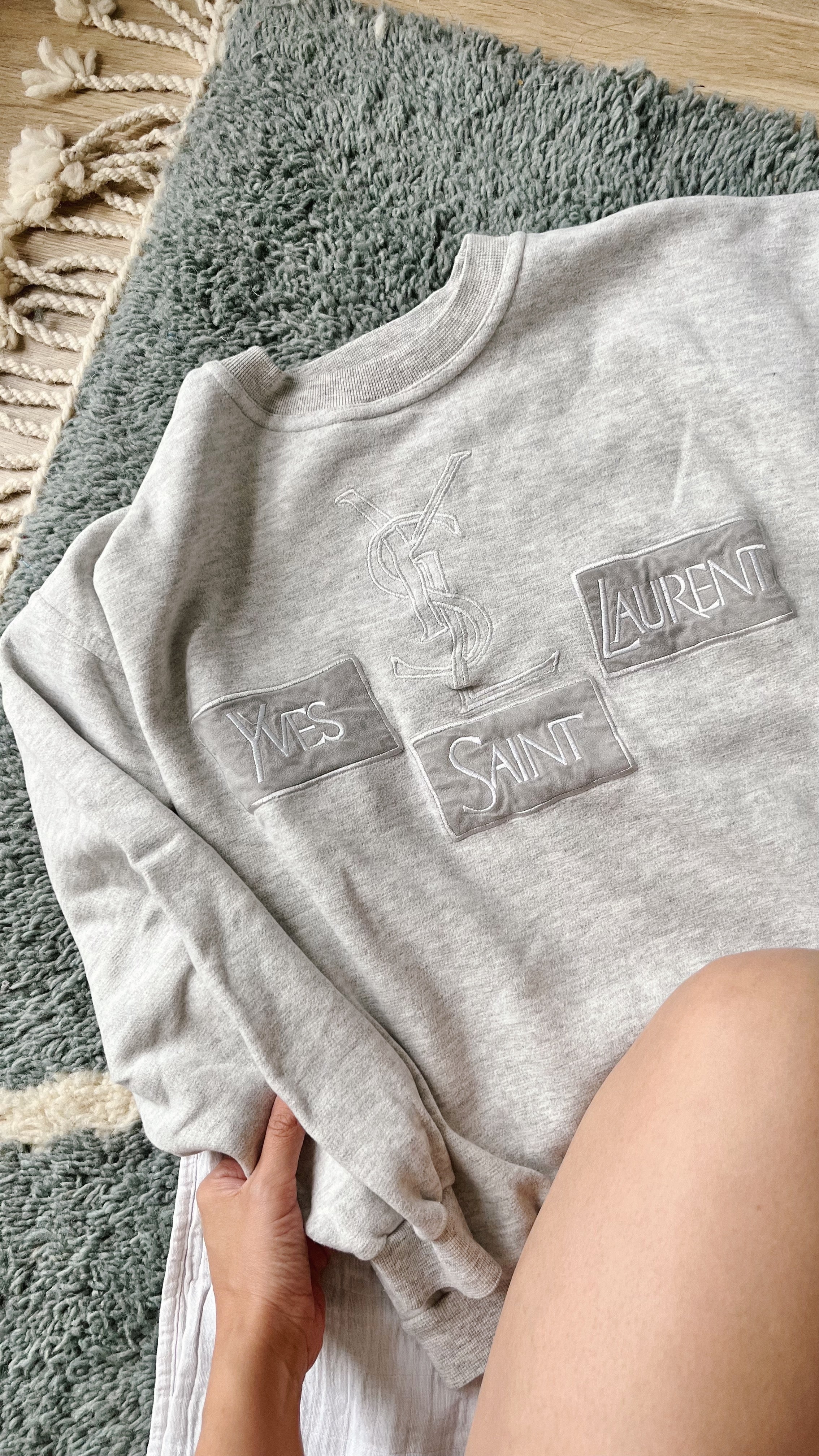 Vintage Yves Saint Laurent sweater - size S-M (adult) - made in Italy